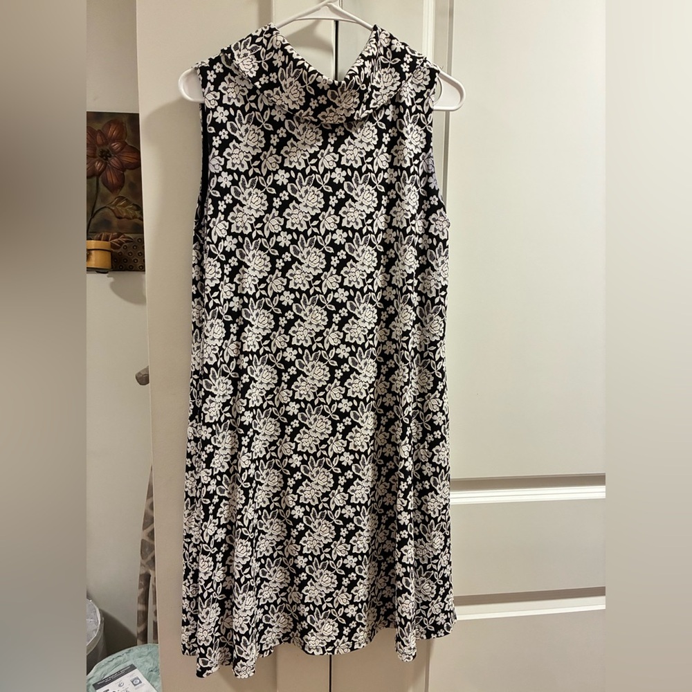 Nina Leonard Black and White Mock Neck A-Line Midi Dress